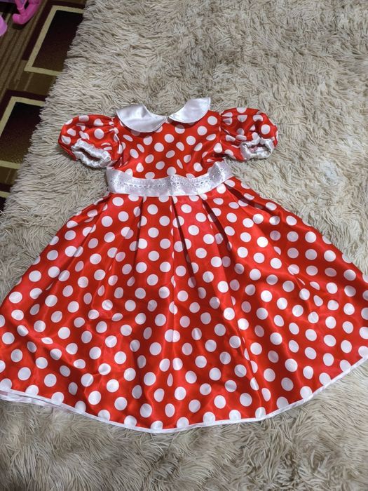 Нарядные платья для девочек