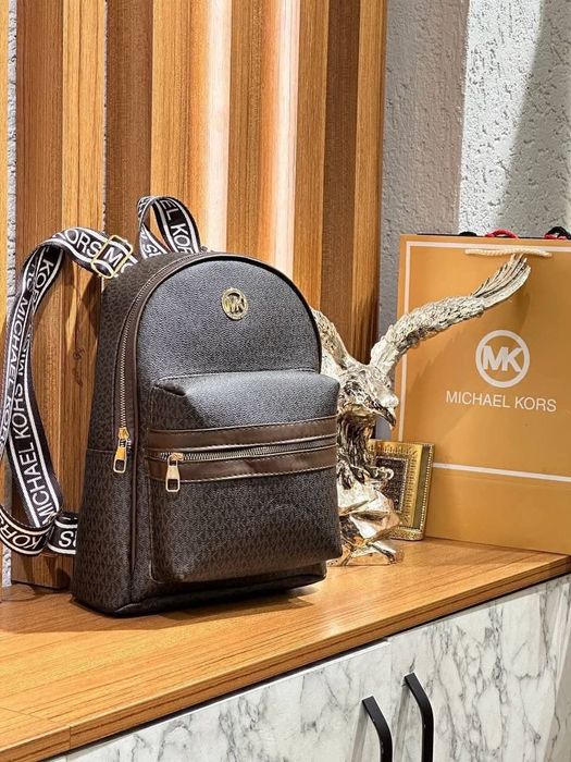 Ghiozdanele din piele LV,MK,GUESS