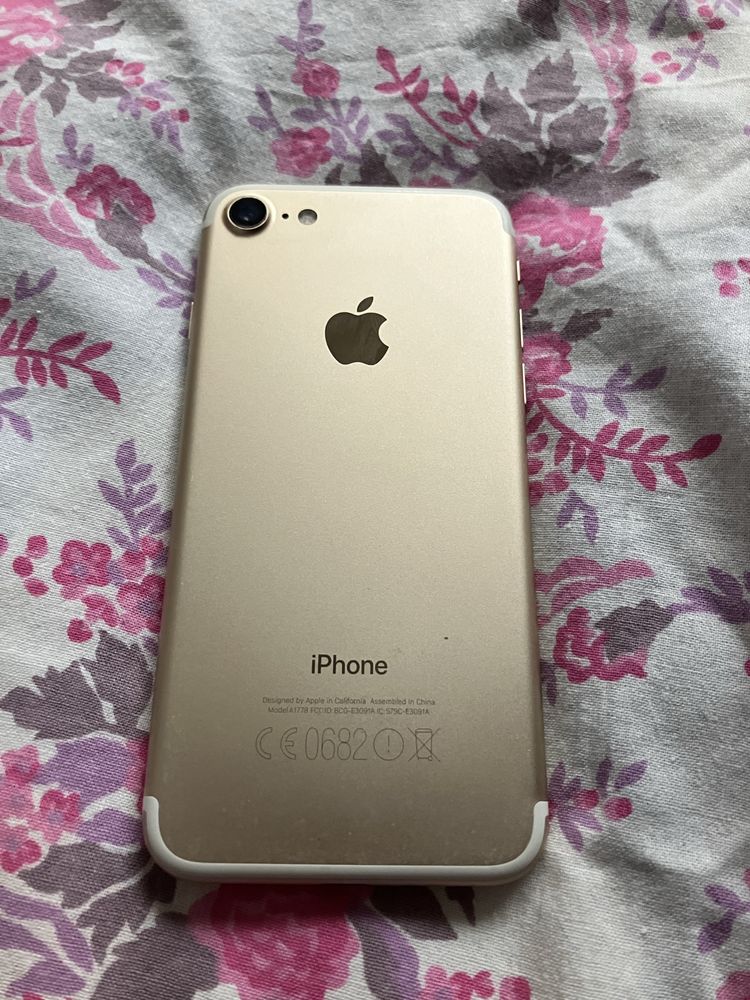 Iphone 7-32 gb….