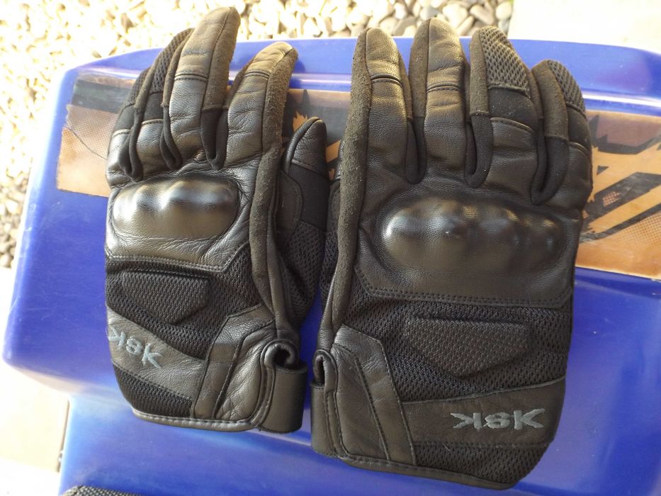 Manusi moto piele KSK Pasadena Gloves si Alpinestars Stella SP-3