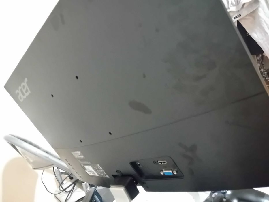 Monitor Acer 24" – HDMI + VGA – Stare foarte bună