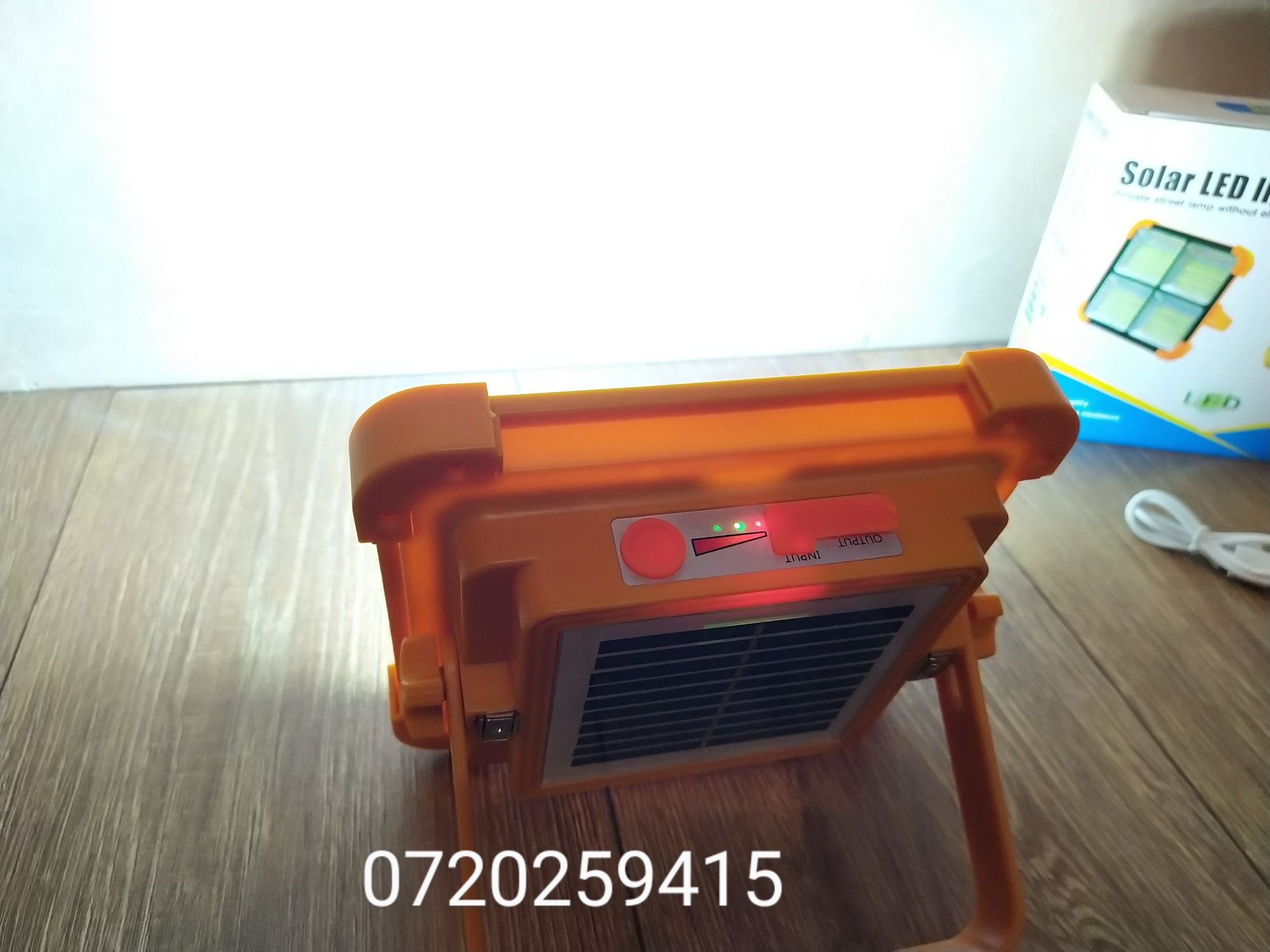 Proiector LED 300W Portabil, Panou Solar, USB, 5 Functii, Camping etc