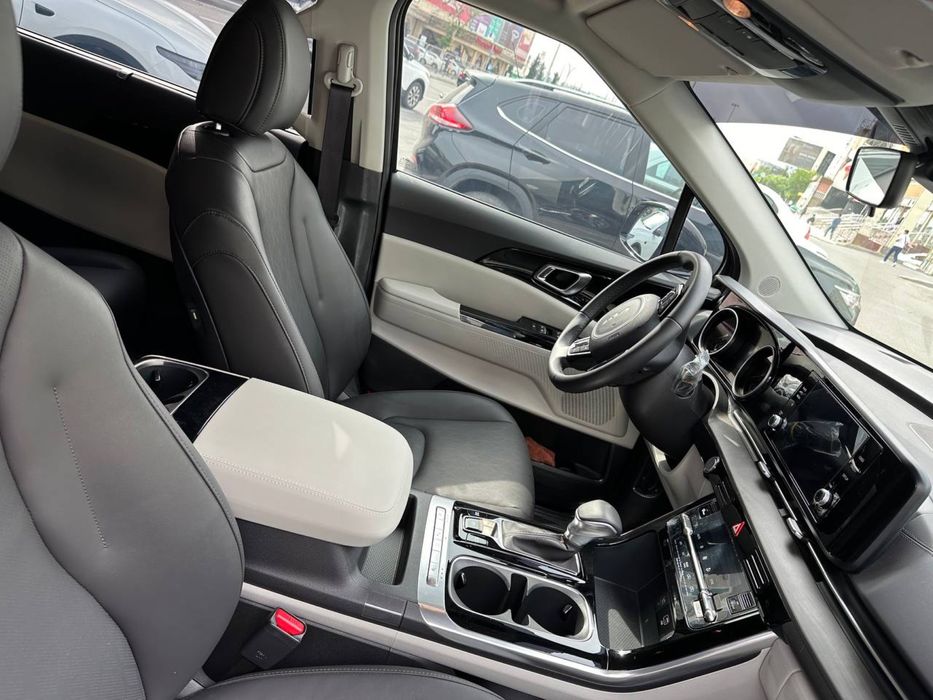 Kia carnival sotiladi