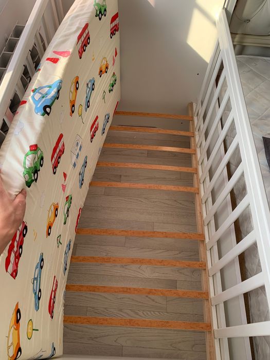 Детскии кроват и манеж