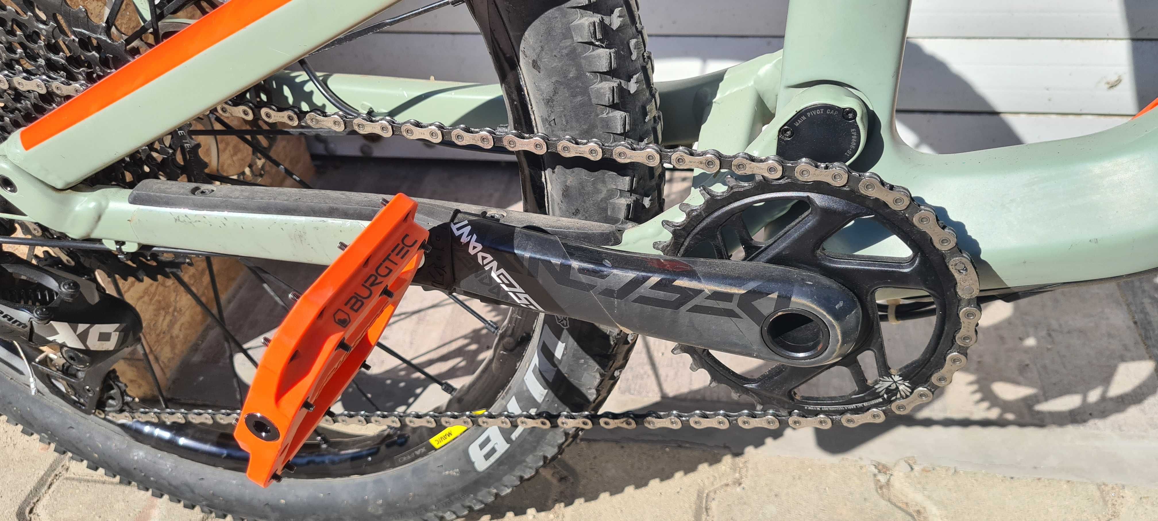 CANYON SPECTRAL CF-9.0 PRO, 2018, 27,5 carbon, size L.