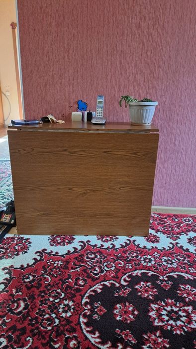 Продам стол тумбу