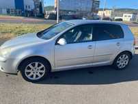 VW Golf 5 • 1.6 MPI • Benzină • 102 CP • 2005 • 226.000 km • Sibiu