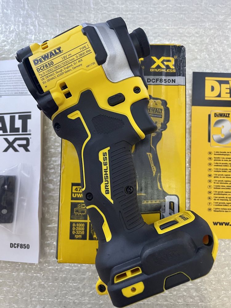DeWALT Impact DCF 850 XR. Original Nou-nout !