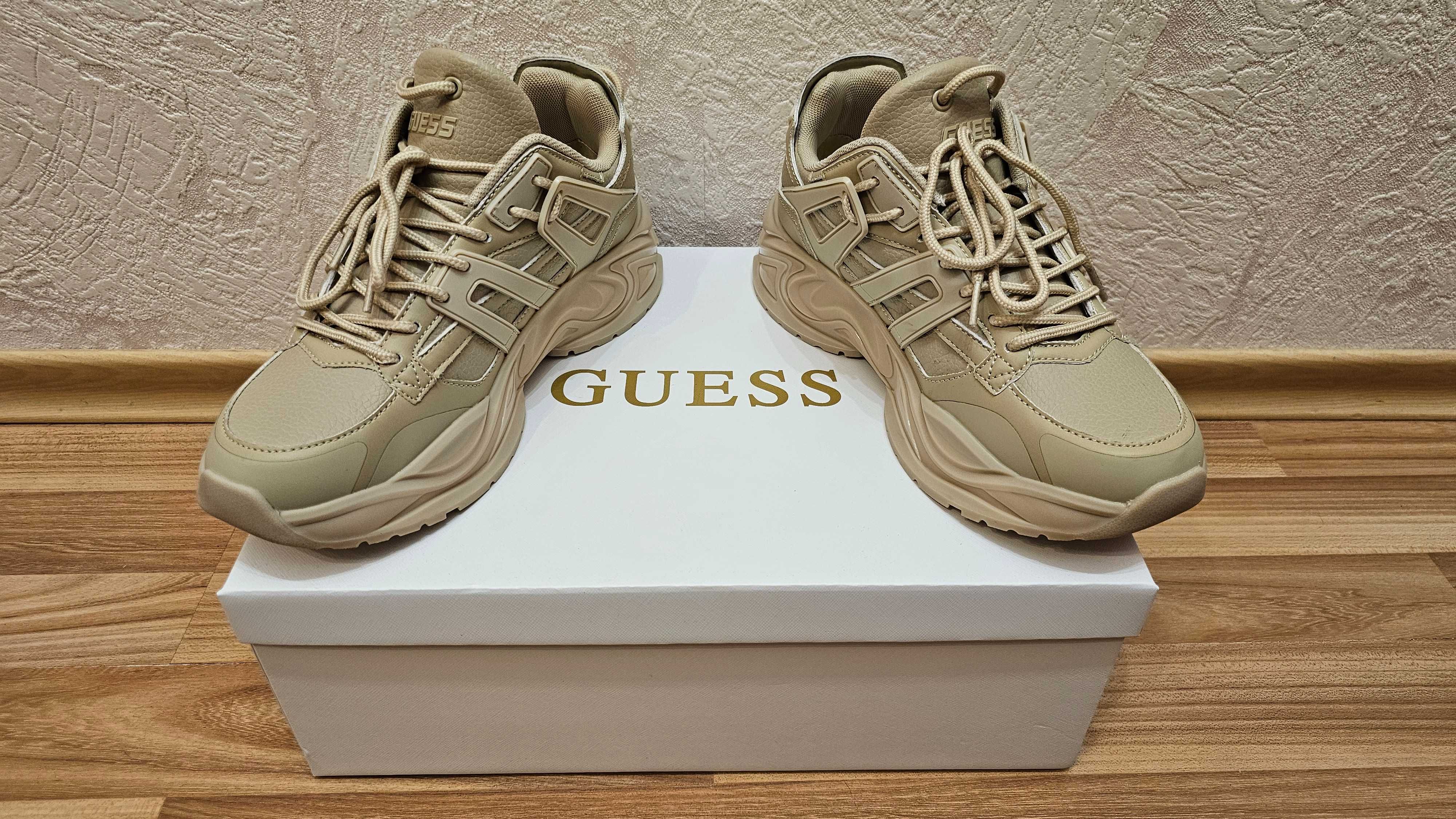 Мъжки маратонки Guess Belluno - 39 номер