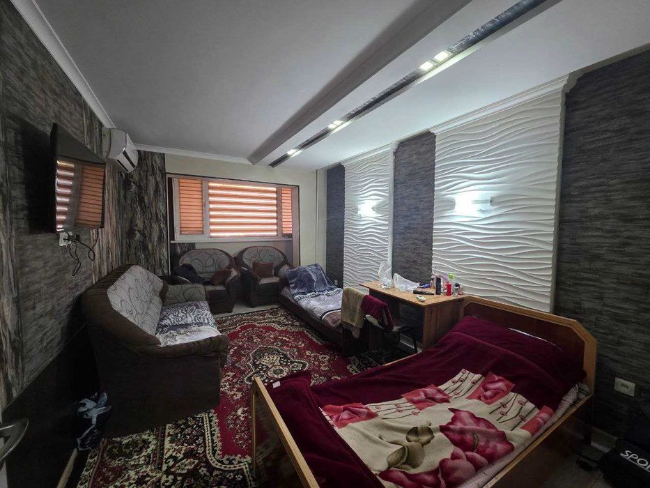 Продаётся 2х комн квартира на 1 этаже Ор-р Университет Овир