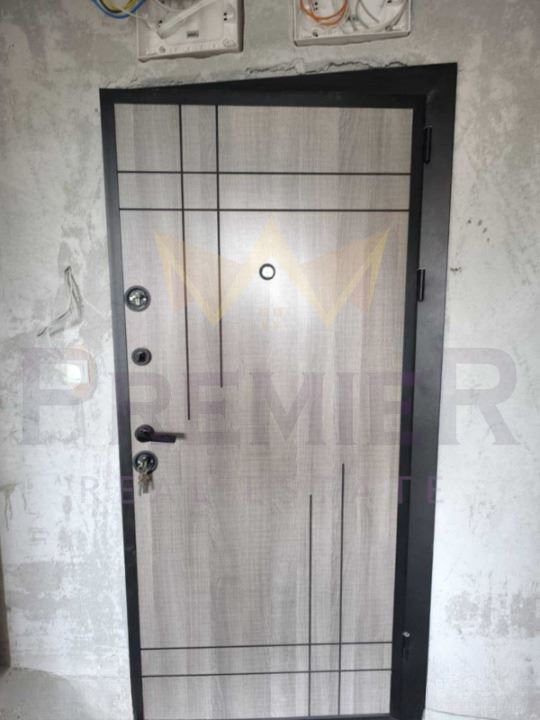 Продава се Двустаен апартамент в Аксаково - 50 кв.м за 1400 €/кв.м - Снимка #1
