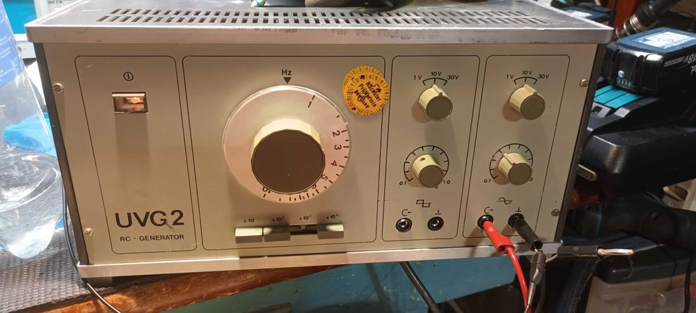 Generator se frecventa  semnal ,oscilator