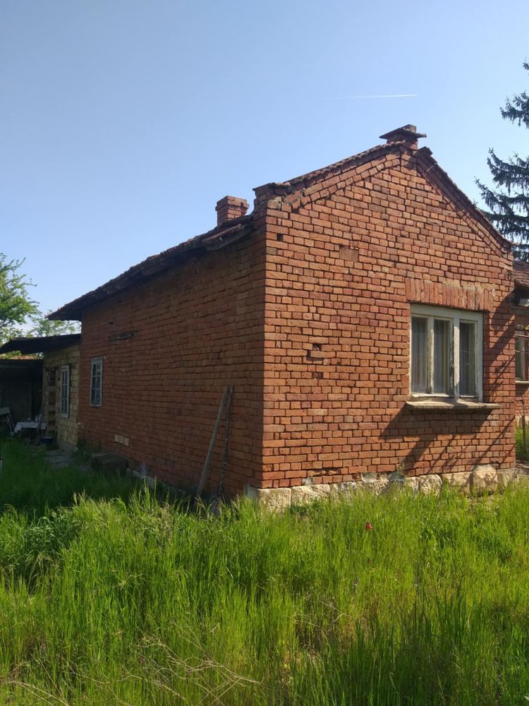 Къща в село Райнино