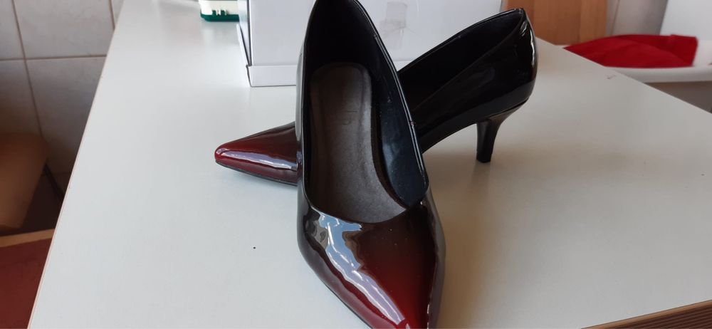 Pantofi stiletto La Redoute Franta