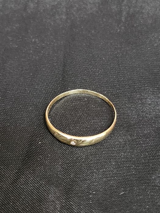 Inel din aur de 8k cu diamant