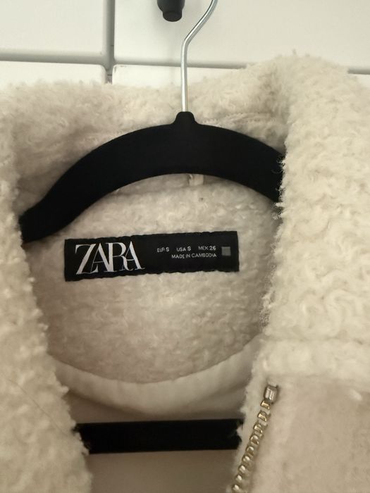 Букле саке с крепки джобове.