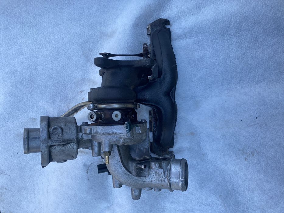 Turbosuflanta Audi A4 b8 1.8tfsi E4 CDHA cod:06H145701L