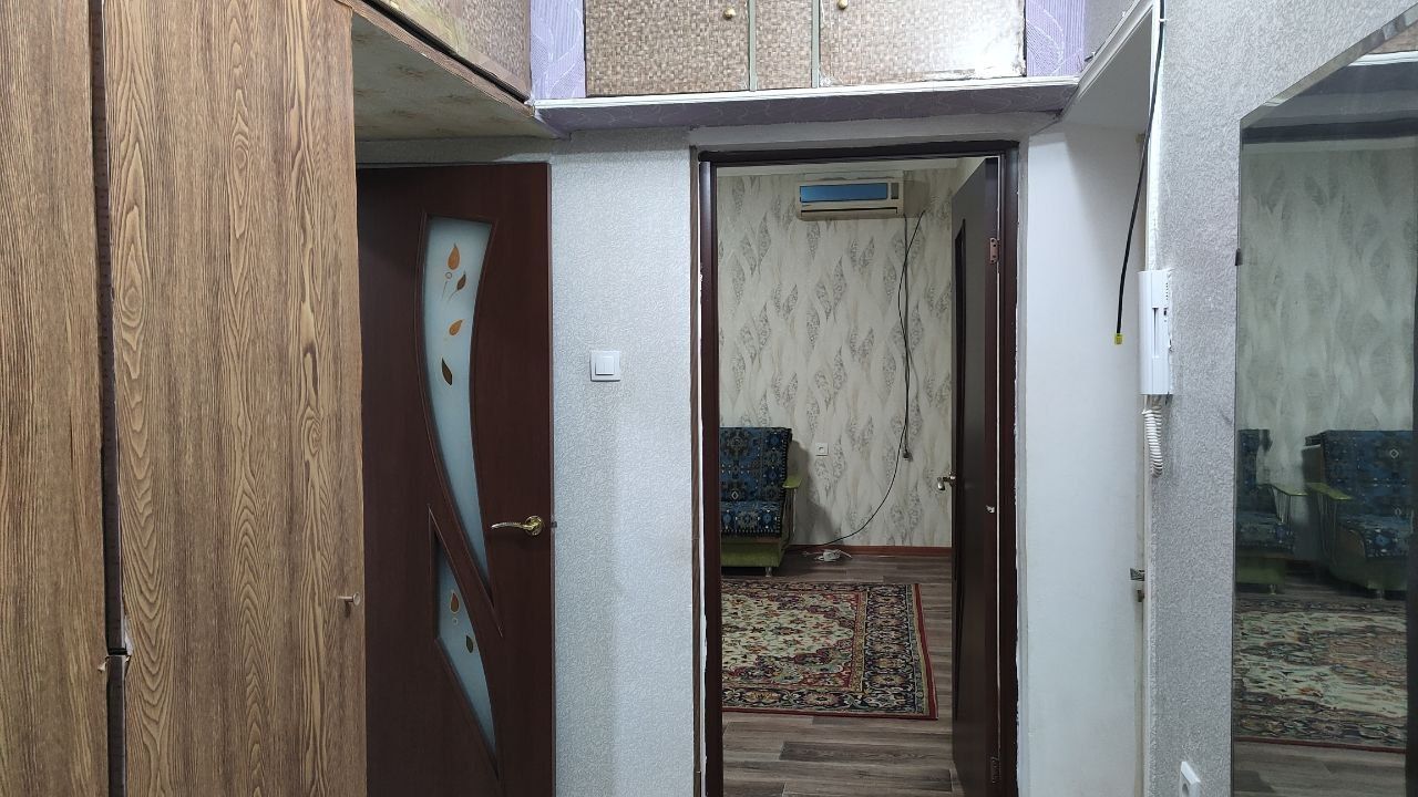 Слам квартиру м Ойбек 2/7/9