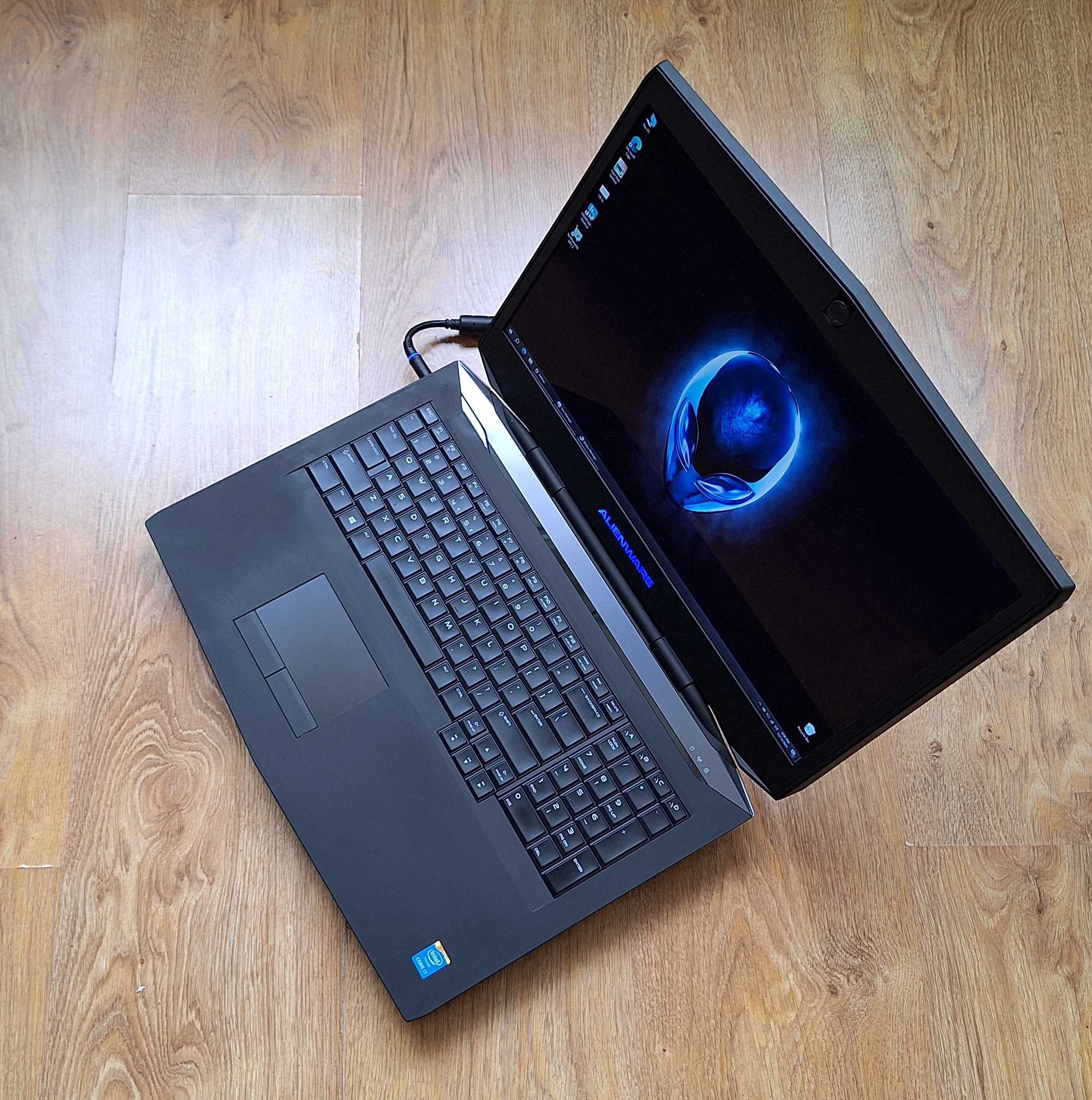 17.3' 120hz Alienware 17 i7-4910МQ/GTX 880M 8GB GDDR5/16GB/256GB+80GB