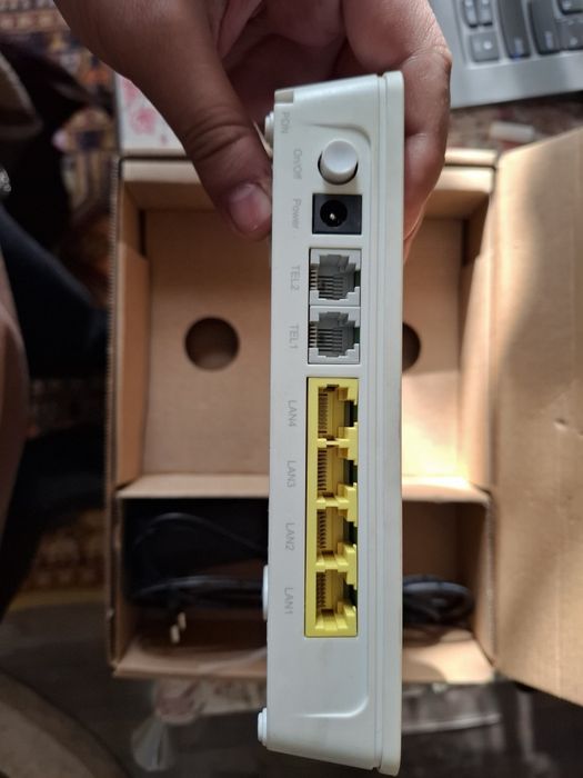 Huawei HG8245H GPON роутер