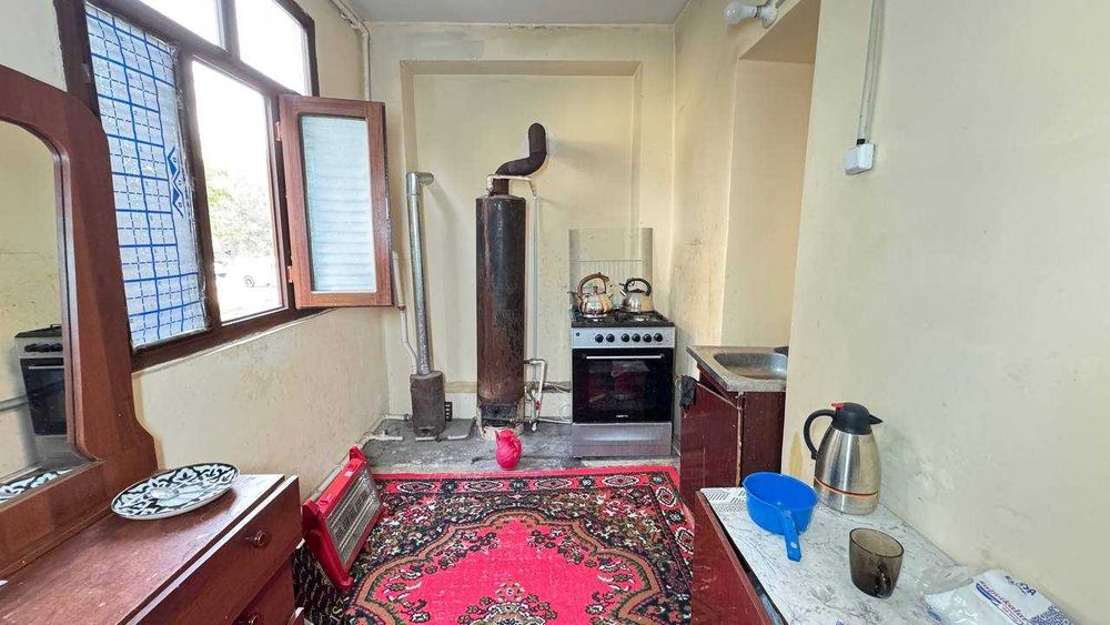 Мухайё Флагмен супермаркети 1қаватда 3хонали квартира сотилади.ID:1513