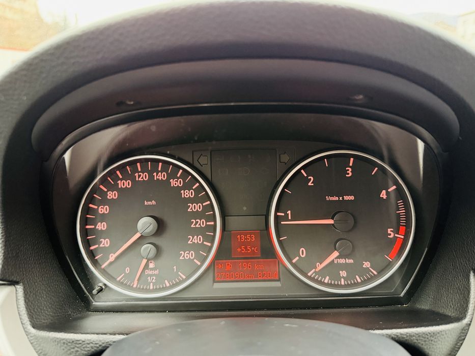 BMW  (E91) 2.0 Diesel