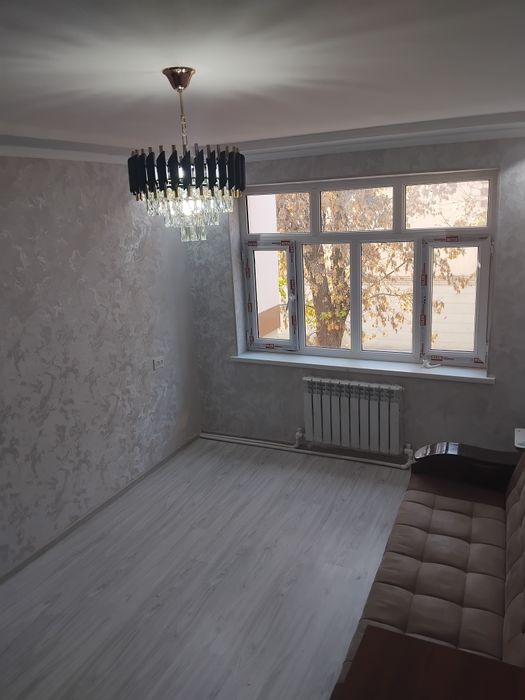 Dom sotiladi 1xona 2xona qilingan Chuqursoyda