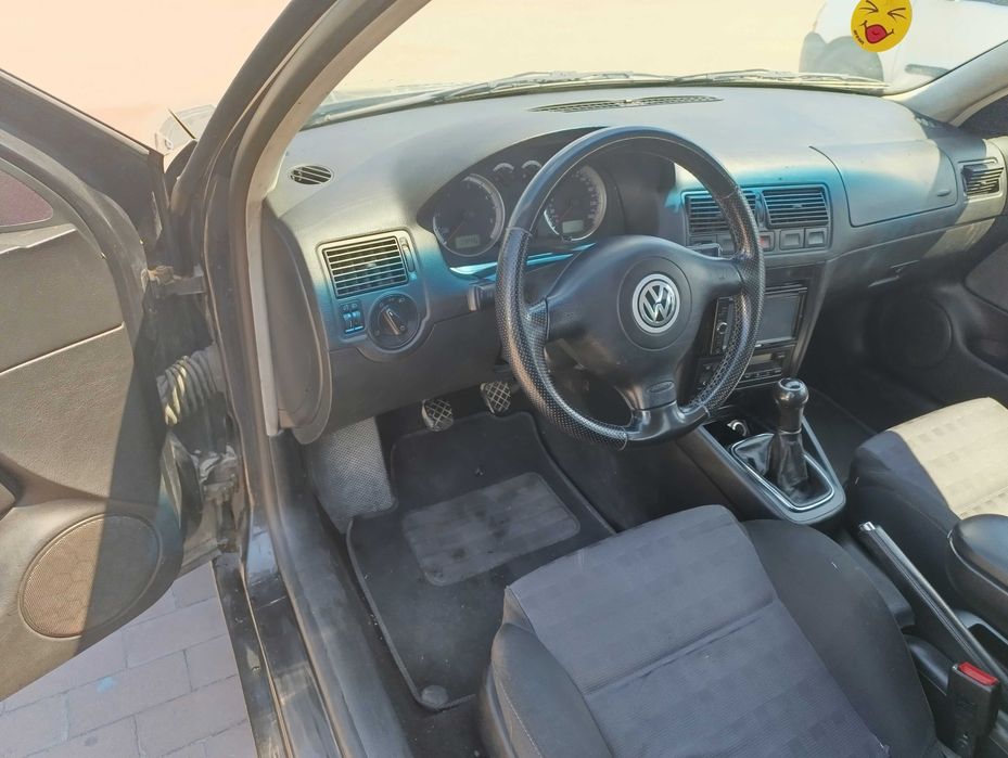 Автомобил Golf 4