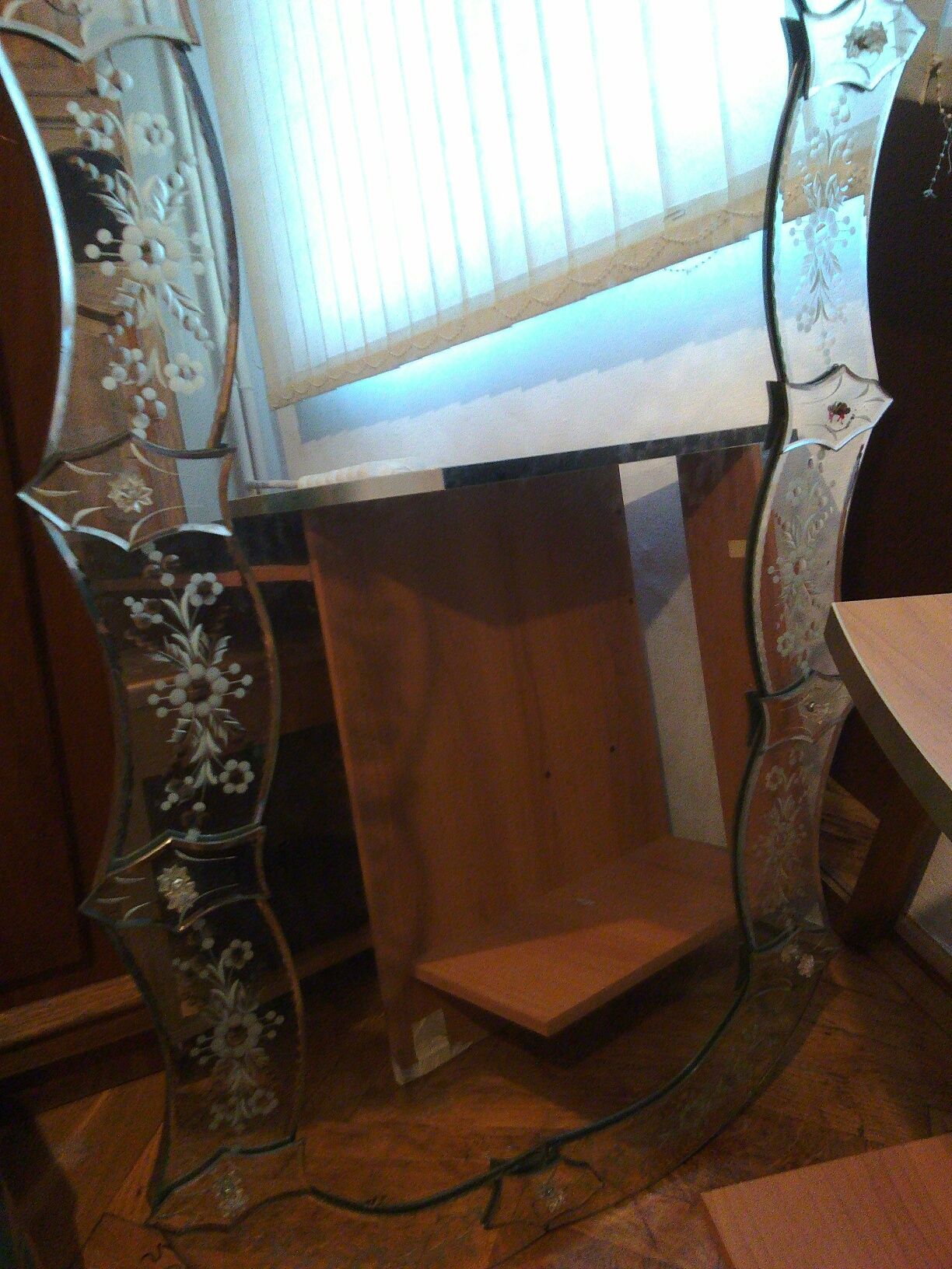 Oglinda cristal venetiana, arta de calitate superioara !