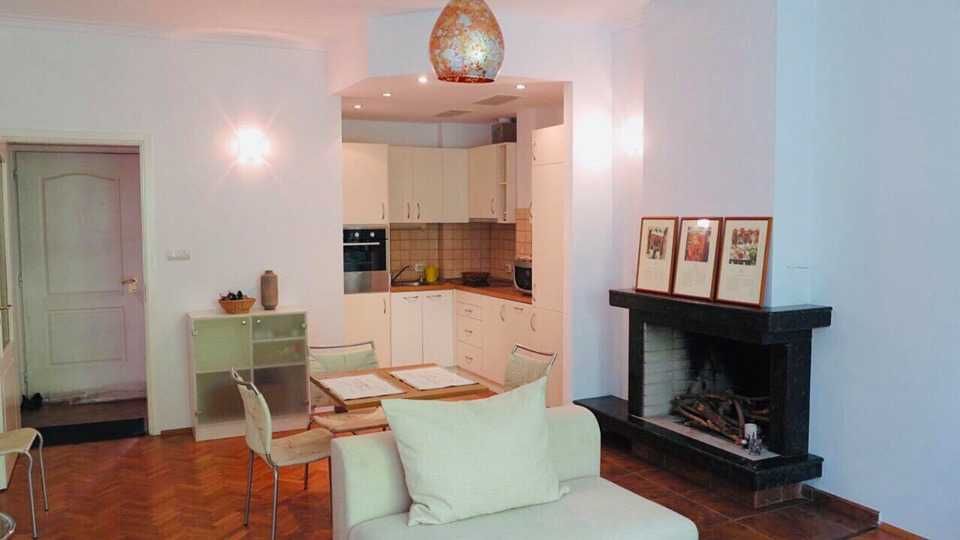 Дава се под наем Тристаен апартамент в София, Център - 100 кв.м за 860 € - Снимка #3