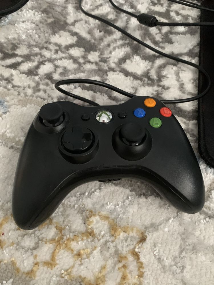 ПРодается геймпад xbox360