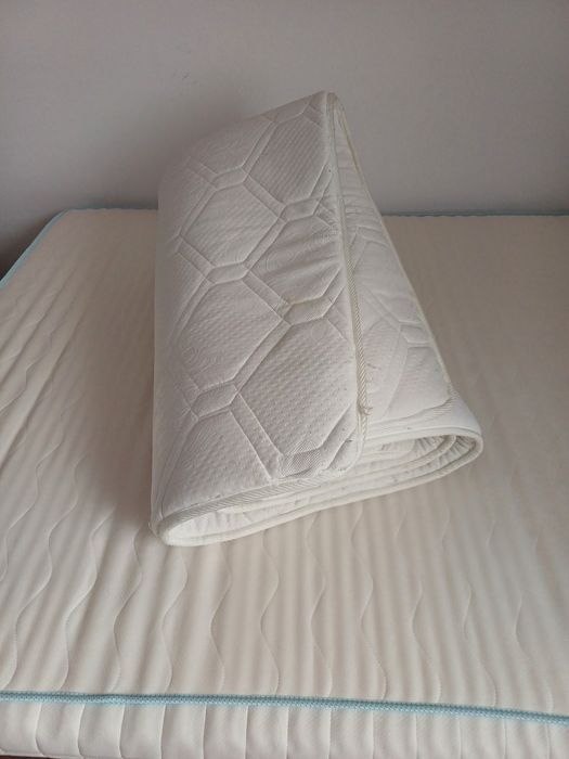 Topper 180/200 folosit