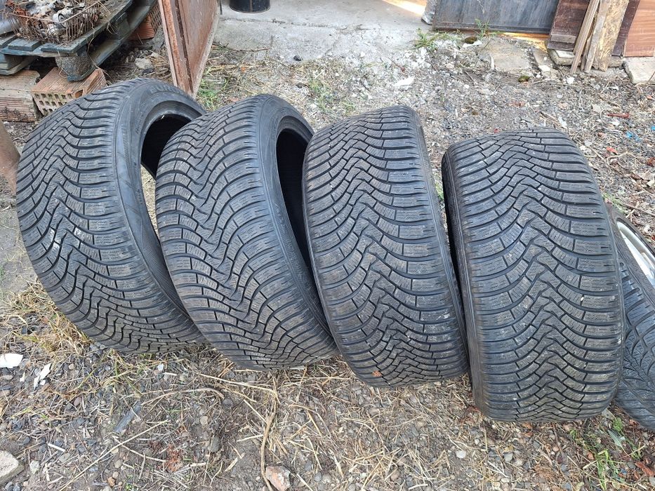 Зимни гуми 275/40 R20