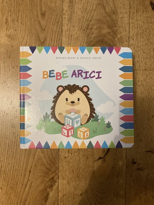 Bebe arici carte cu arici