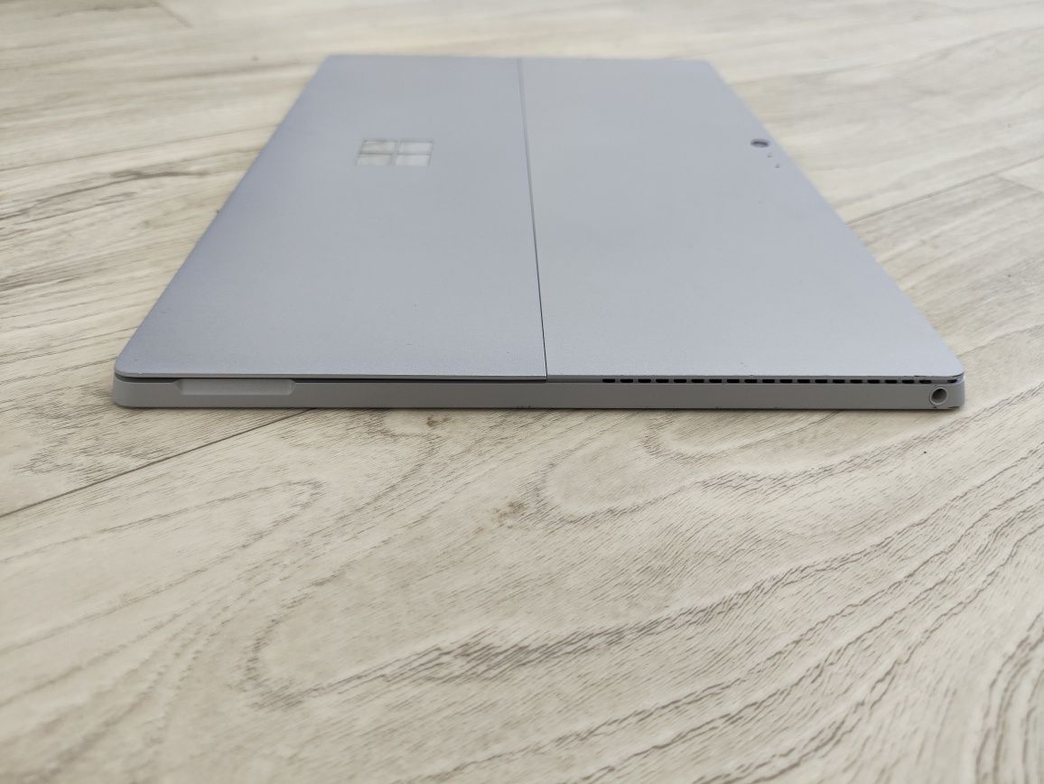 Microsoft Surface Pro 4
