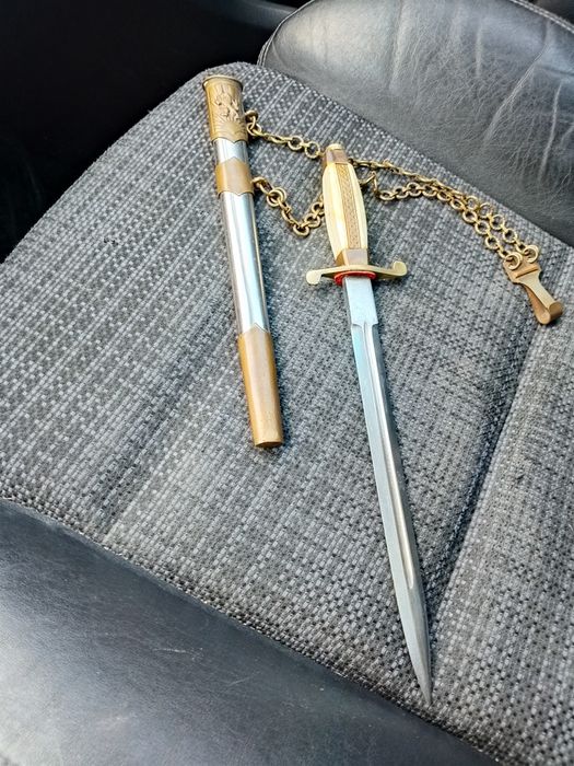 Офицерски кортик