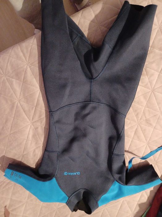 Продавам детски неопрени