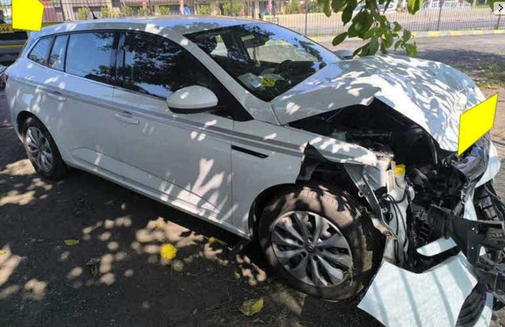 Renault Megane 2020 1.5dci euro6 avariat rate fixe fara avans prin tbi