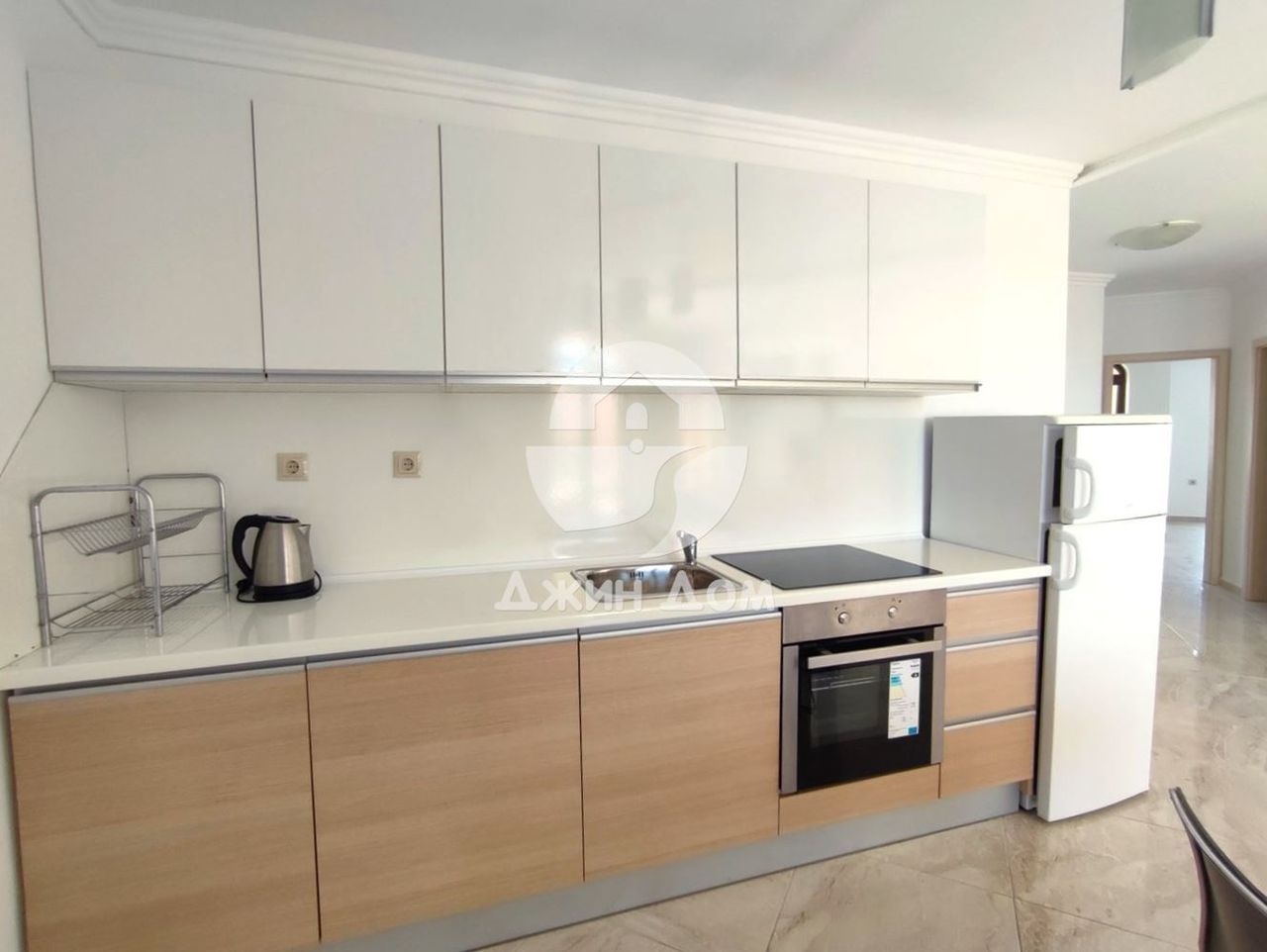 Продава се Многостаен апартамент в Свети Влас - 176 кв.м за 1504 €/кв.м - Снимка #3