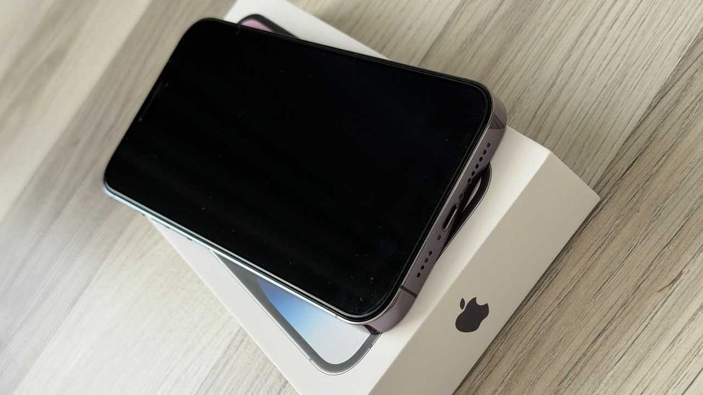 IPhone 14 Pro Max - комплект AirPods 3, adapter - 20W