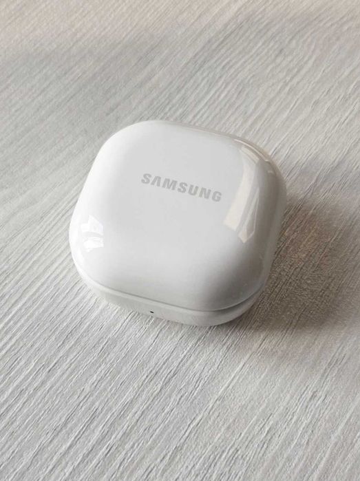 Наушники Samsung Buds2