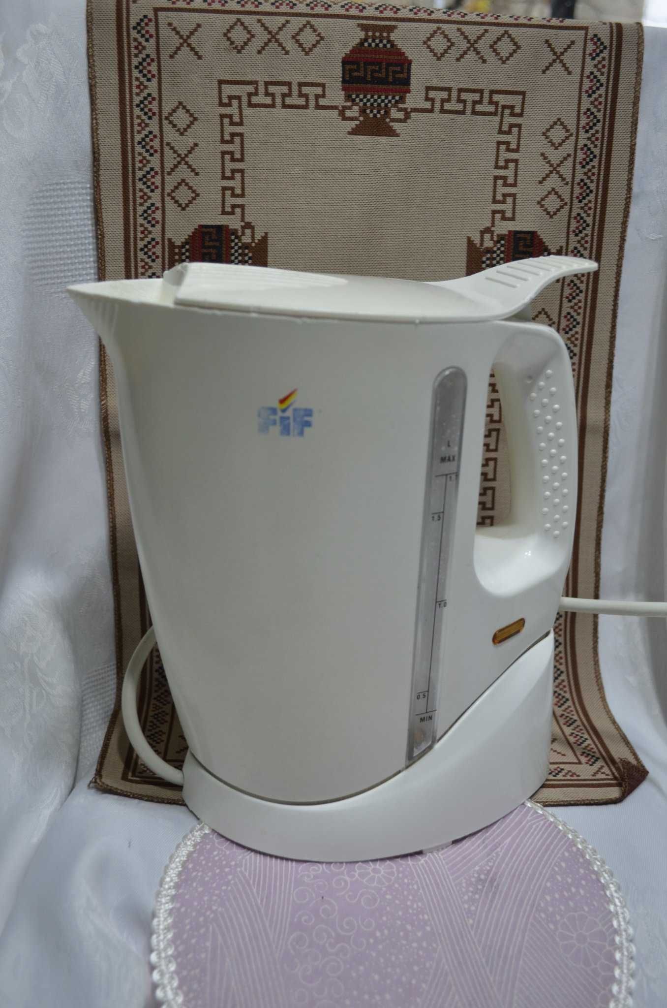 Кана за гореща вода 2000 вт Fif