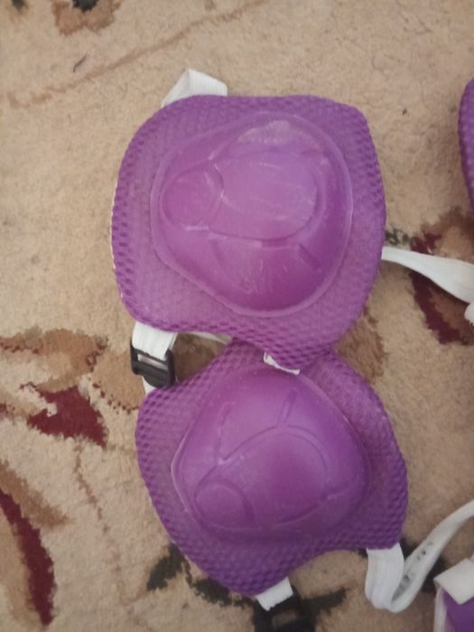 Яхши роликлар ранги бинафша