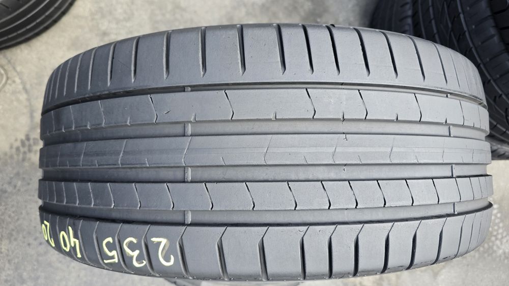 2 anvelope vară Pirelli 235/40/20 dot 2023