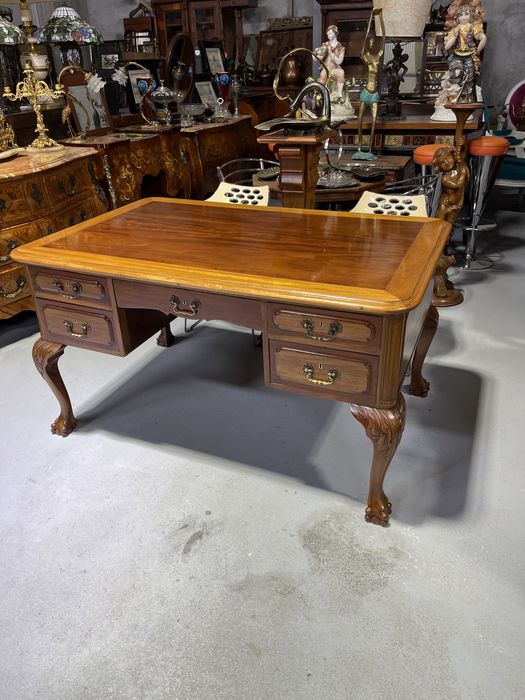 Birou din lemn masiv, stil Chippendale