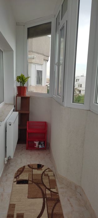 Închiriez garsoniera