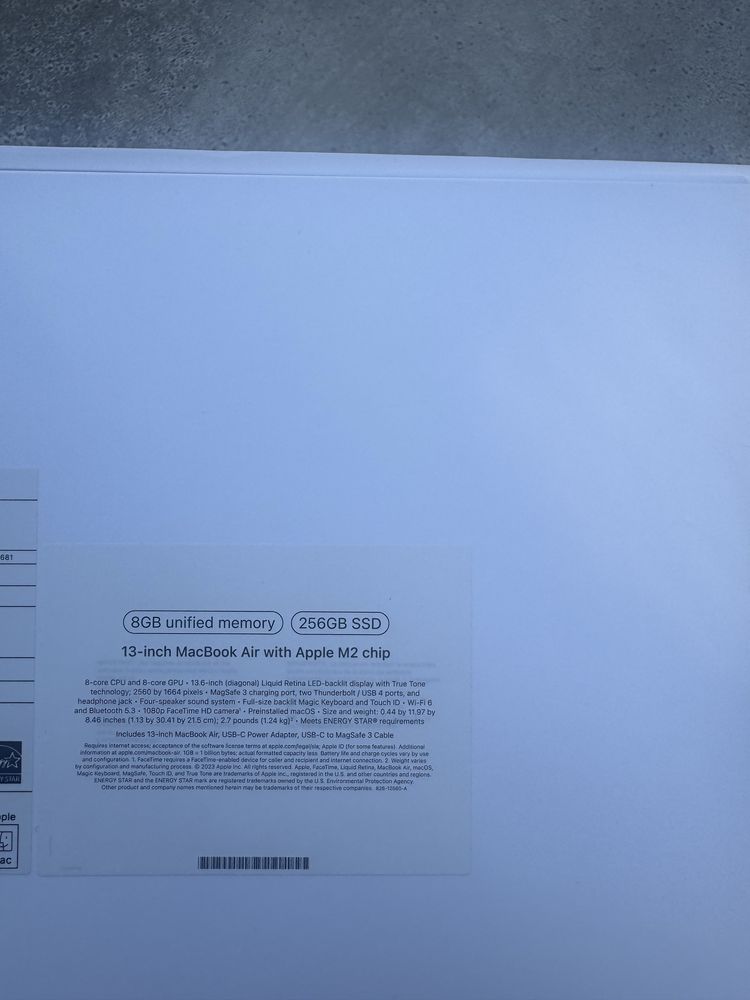 Macbook Air  256 gb 2022 yil