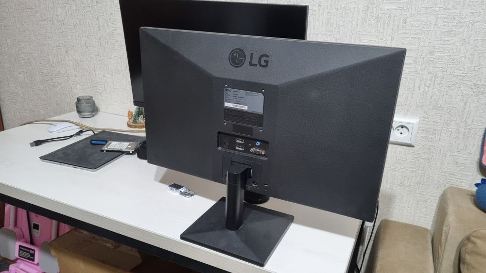 Мониторы LG MN4300M в отличном состоянии