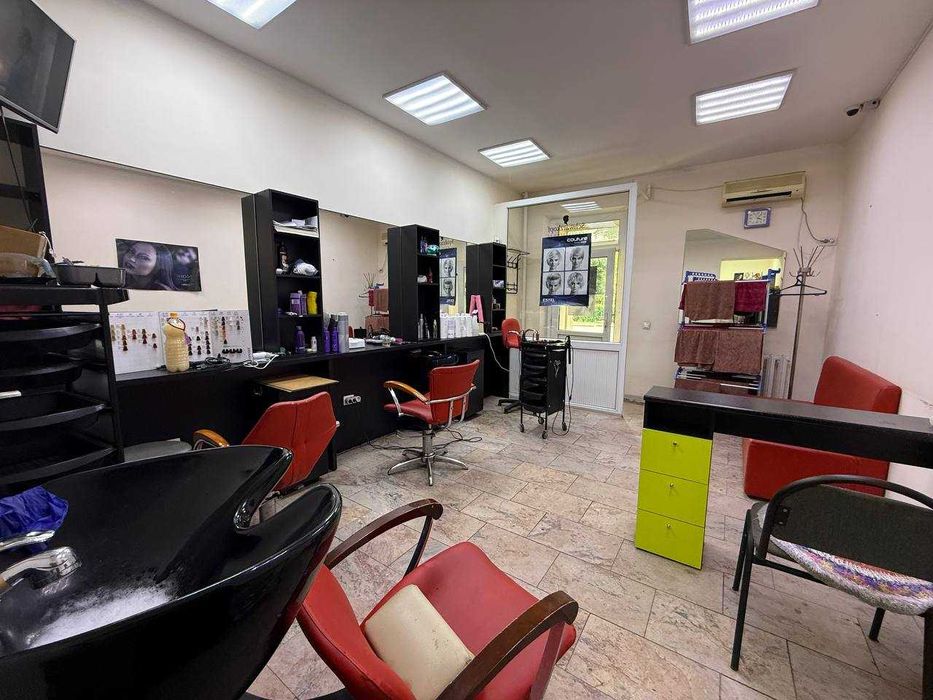 Срочная продажа готового бизнеса Салон красоты в Золотом квадрате