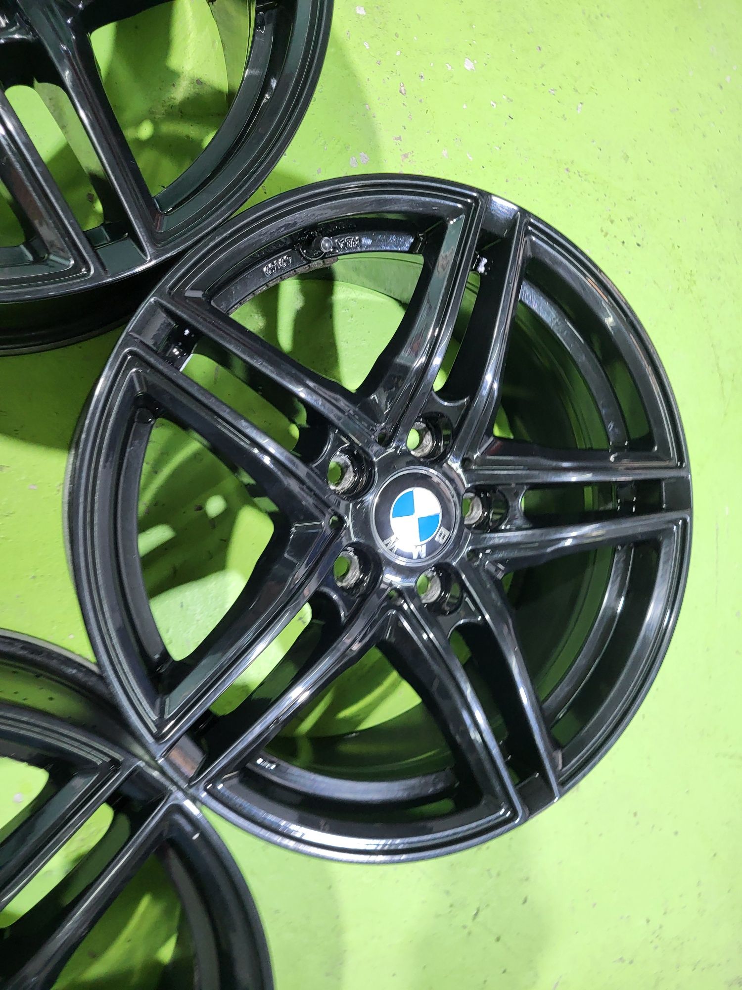 17 5x120 Bmw F30 F31 E90 лети джанти 5х120 бмв ф30
